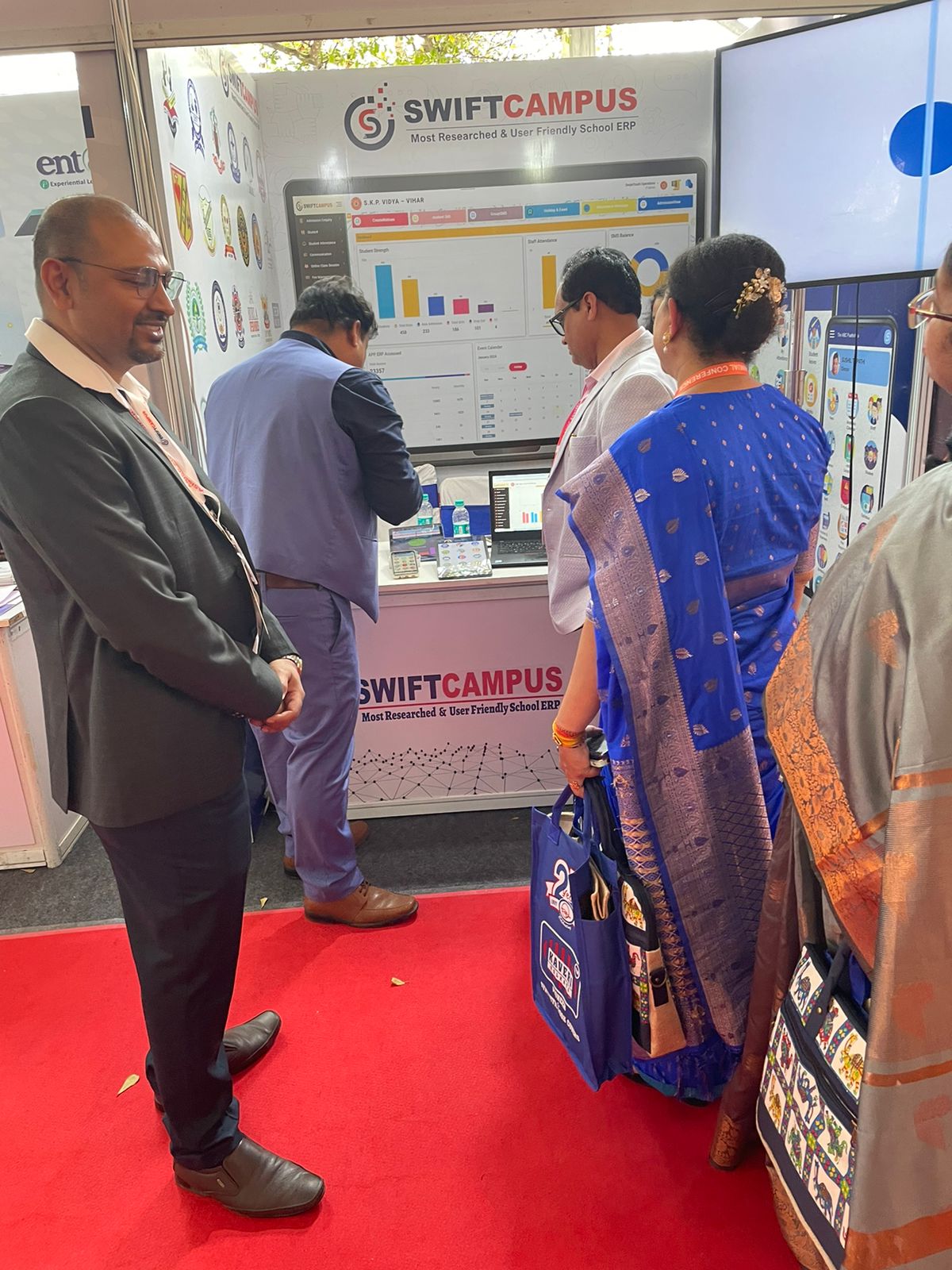 SwiftCampus expo demo with visitors